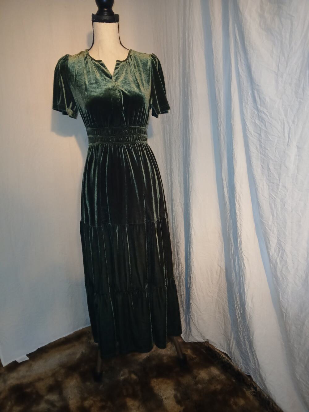 Green Velvet Flutter Sleeve Smocked Tiered Maxi Dress Small